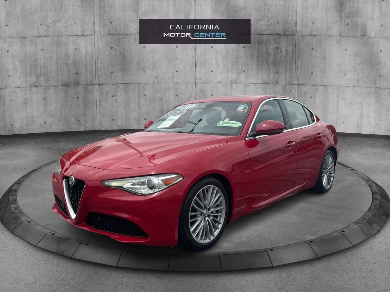 Used 2017 Alfa Romeo Giulia Ti w/ TI Lusso Light Wood Package RWD image 3