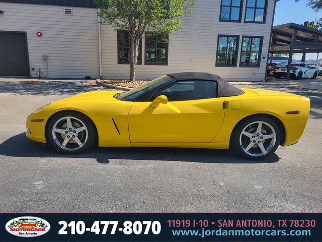 Used 2007 Chevrolet Corvette Convertible w/ Preferred Equipment Group image 2