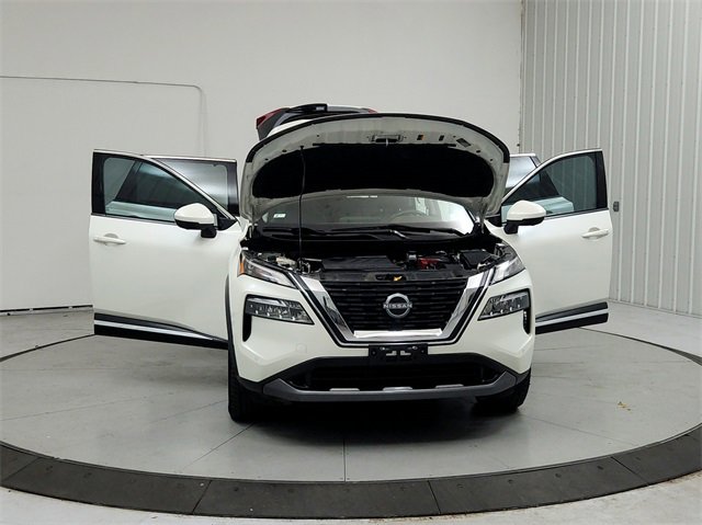 Used 2023 Nissan Rogue SL w/ SL Premium Package image 10