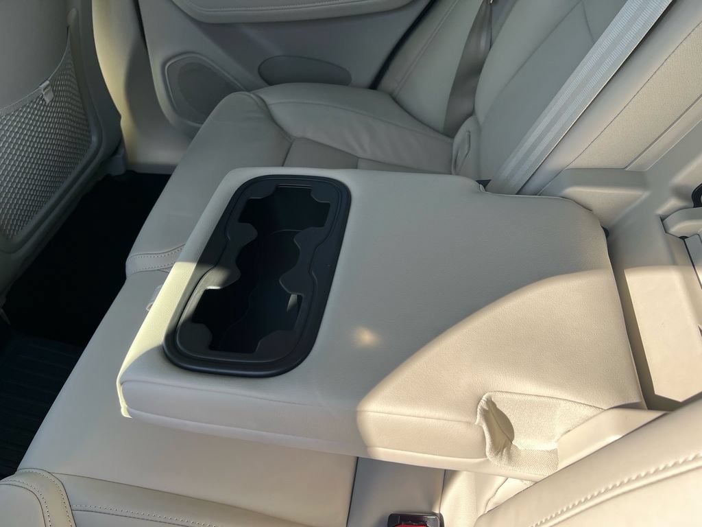 New 2026 Volvo XC60 T8 Ultra w/ Protection Package Premier AWD/4WD image 22