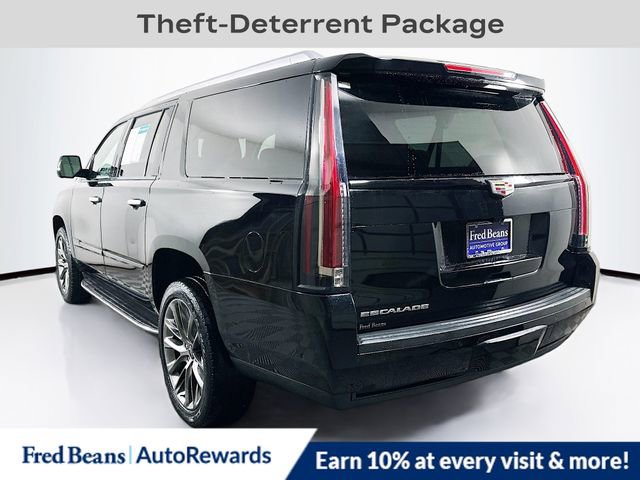 Used 2020 Cadillac Escalade ESV Luxury w/ Escalade Sport Edition image 5