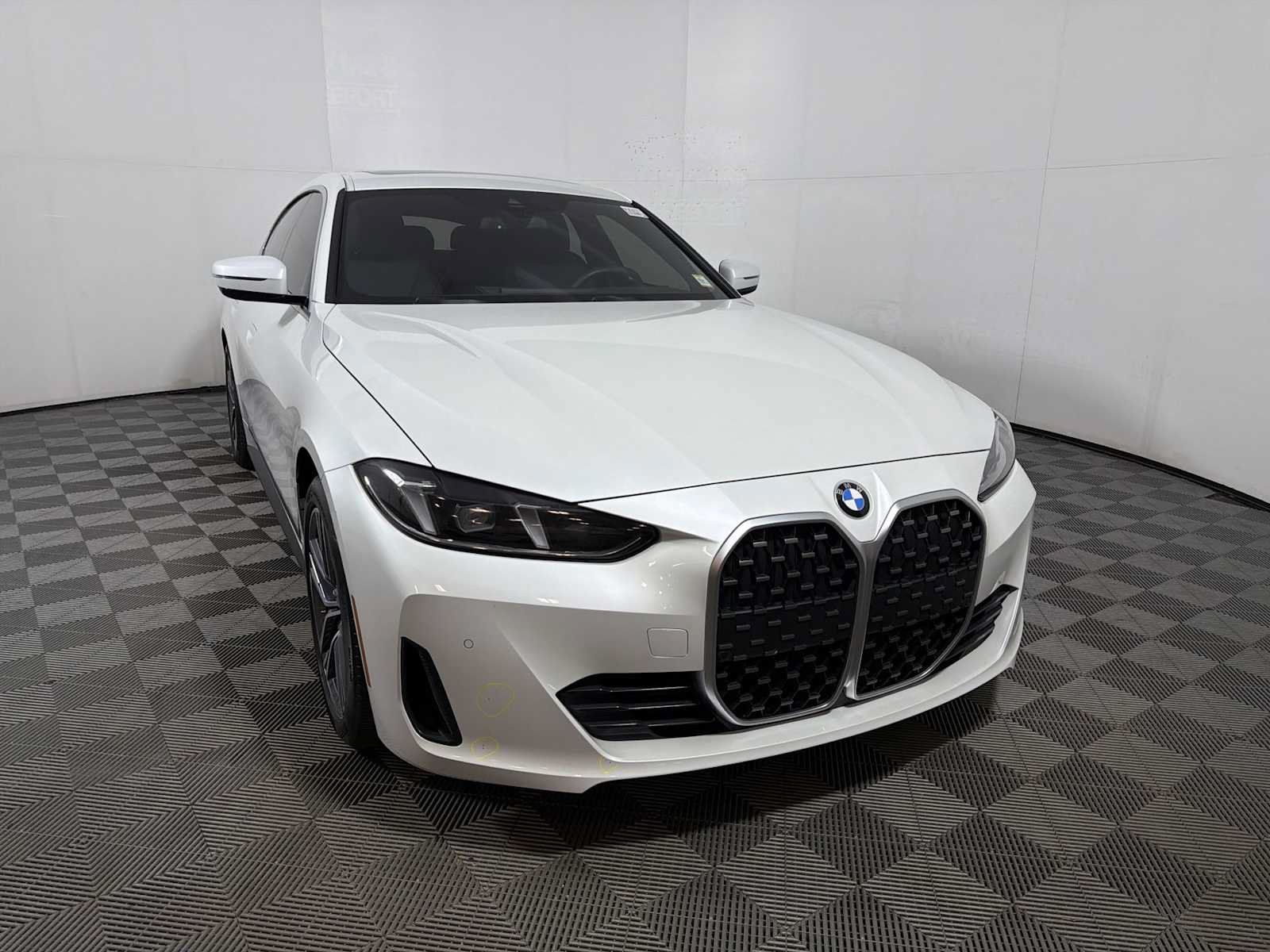 Used 2025 BMW 430i xDrive AWD/4WD image 2