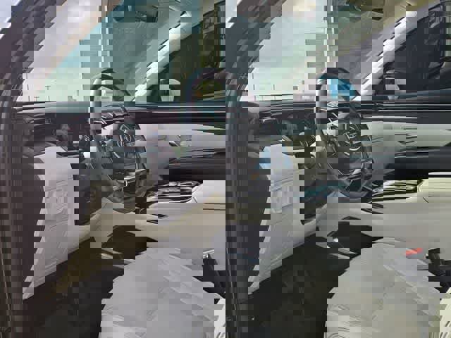 Used 2022 Hyundai Tucson Limited w/ Cargo Package image 2