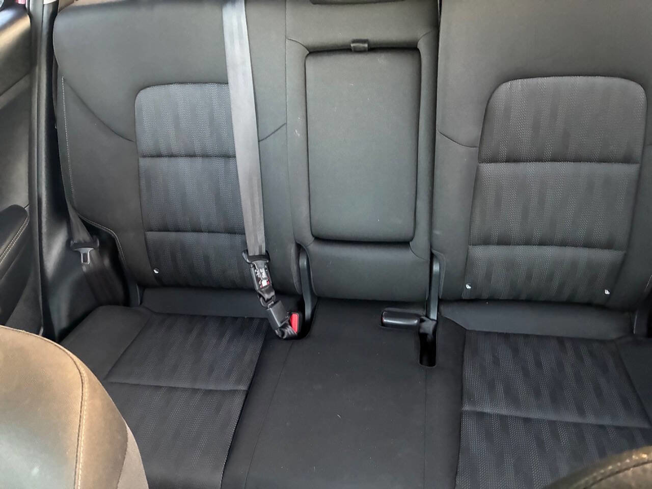 Used 2020 Kia Sportage LX image 7