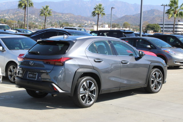 Certified 2025 Lexus UX 300h FWD image 21