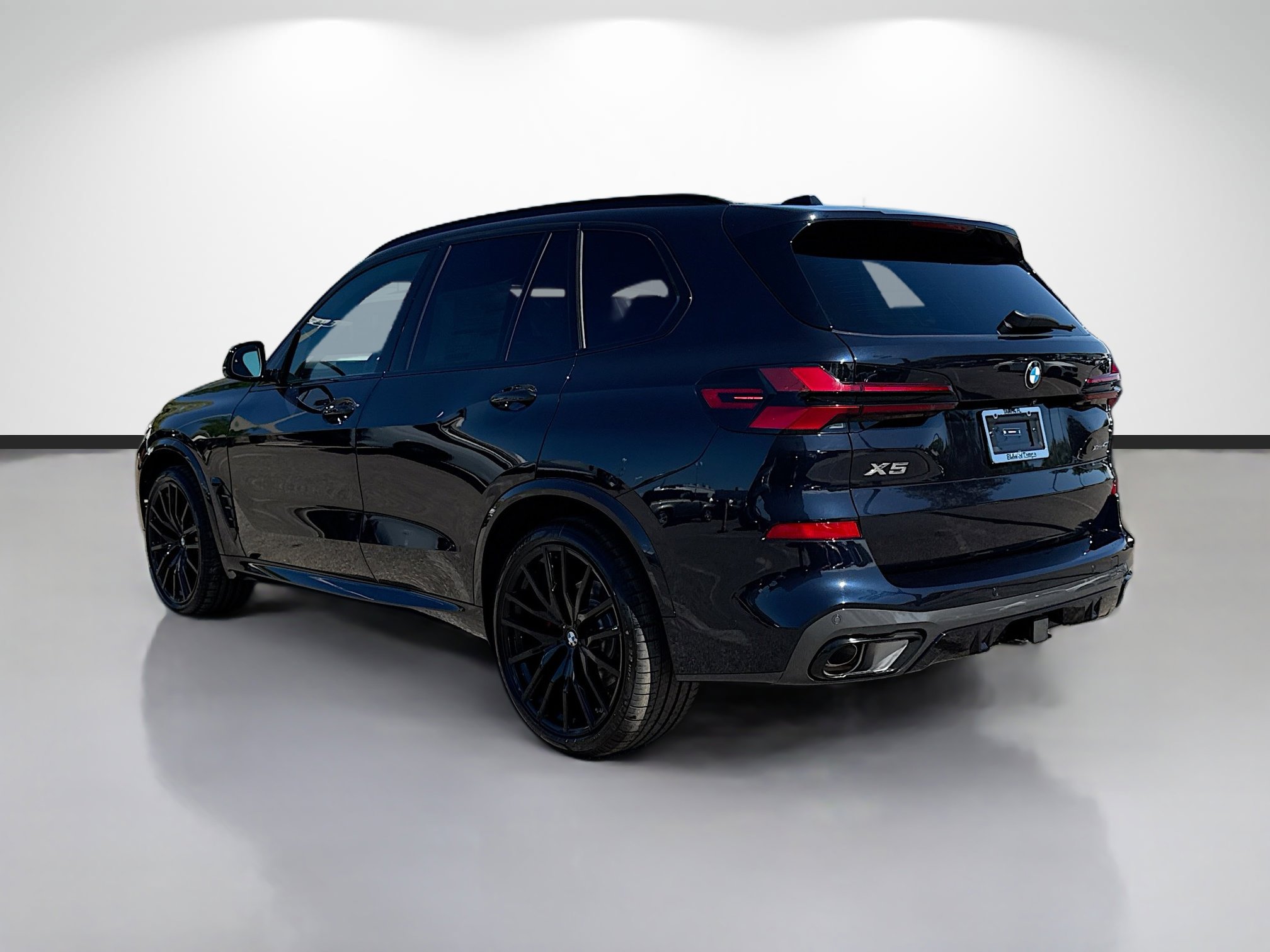 New 2026 BMW X5 xDrive40i w/ M Sport Package image 5