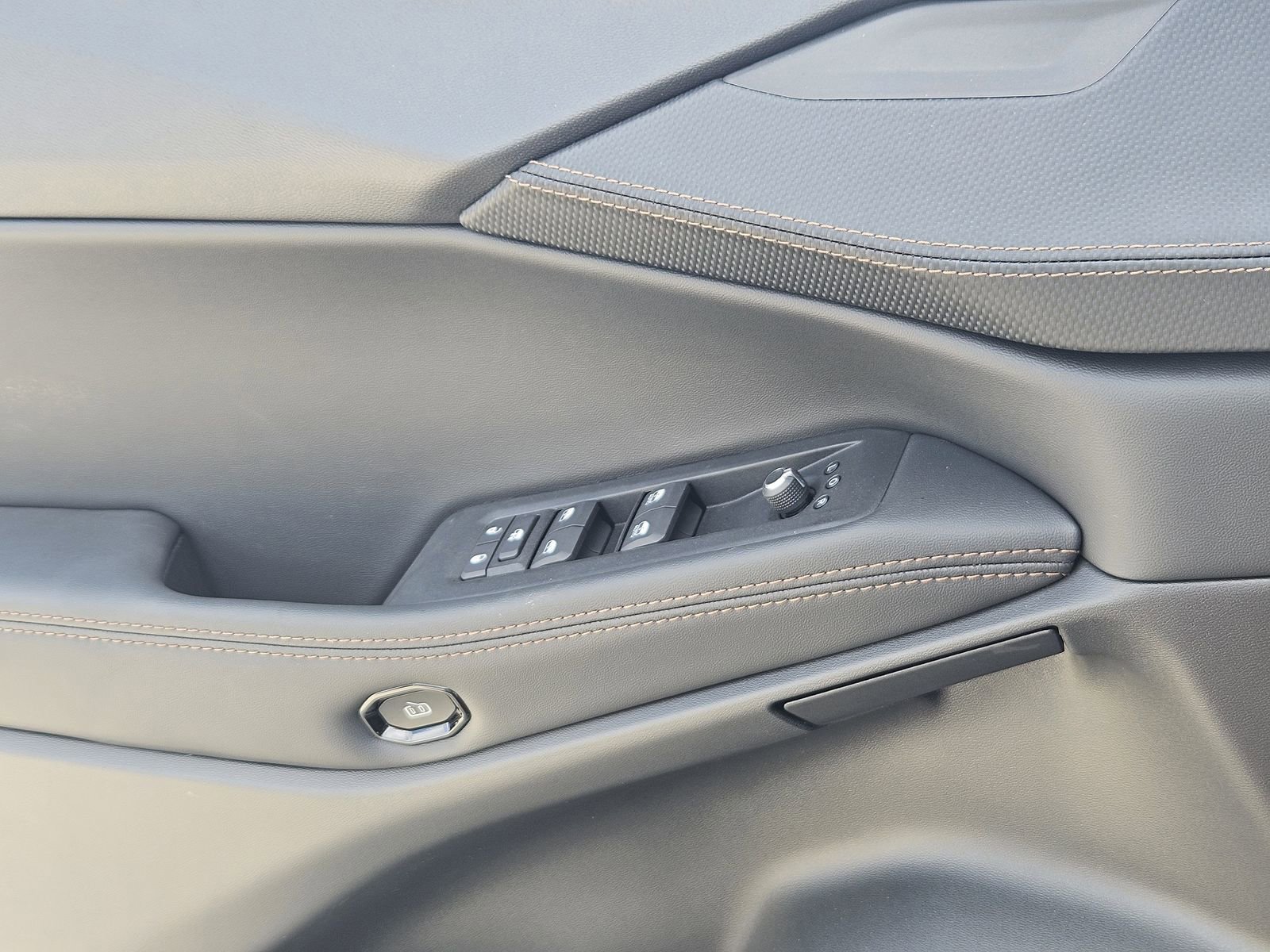 New 2026 Jeep Cherokee Limited image 23