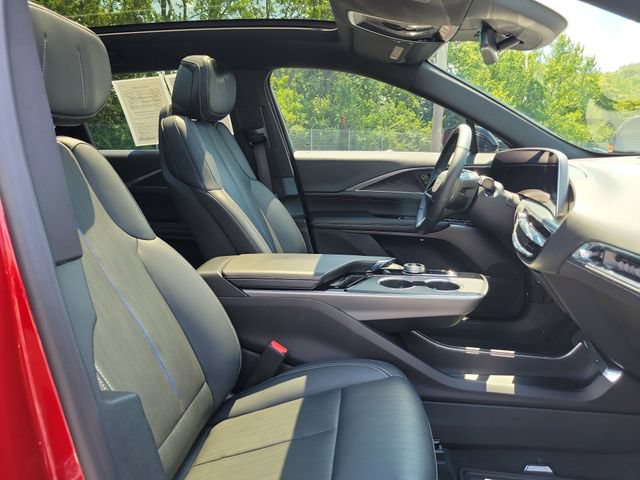 Certified 2024 Cadillac Lyriq Sport AWD/4WD image 28