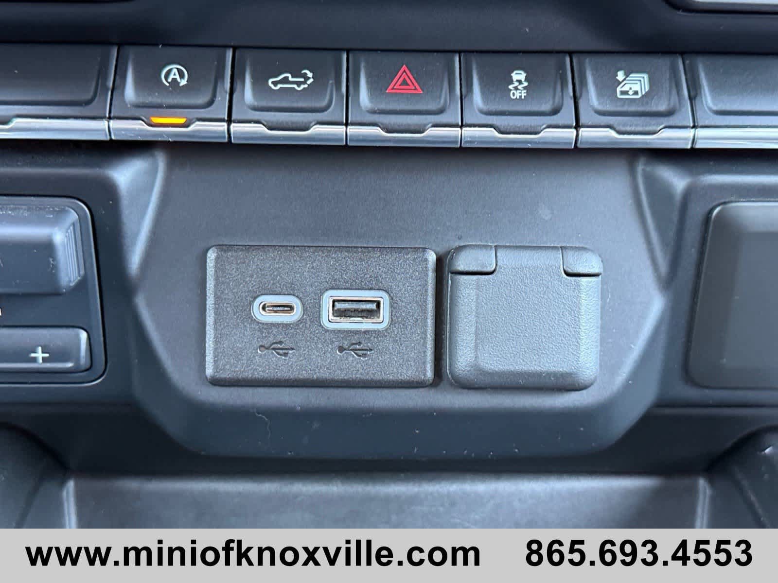 Used 2020 Chevrolet Silverado 1500 RST AWD/4WD image 28