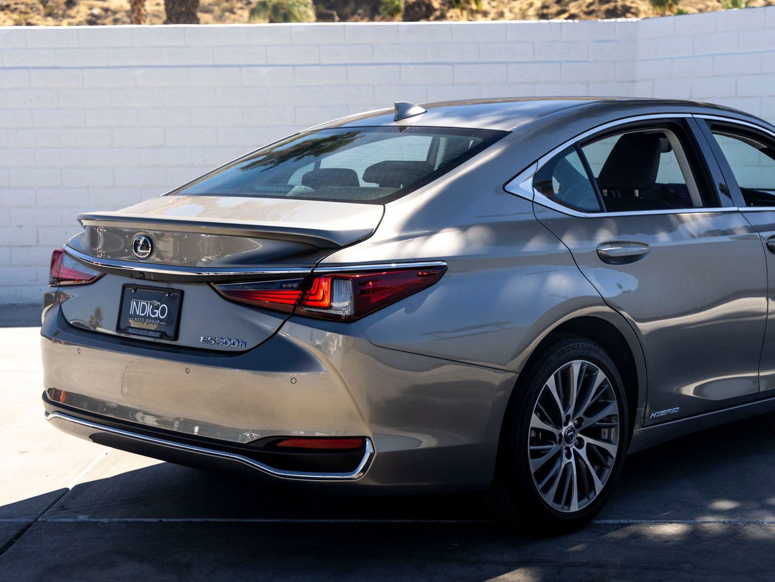 Used 2021 Lexus ES 300h w/ Premium Package image 11