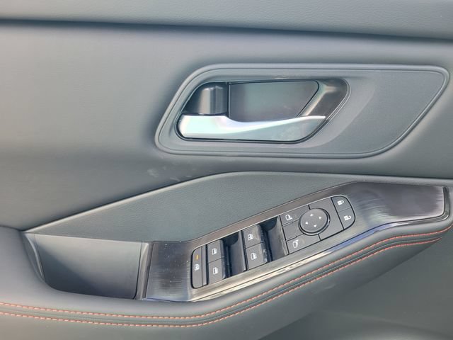 New 2026 Nissan Rogue SV AWD/4WD image 13