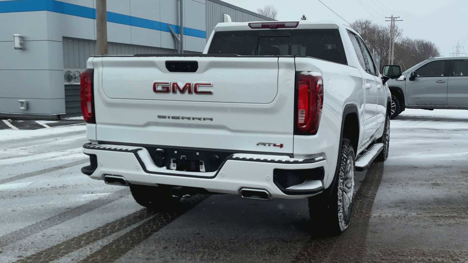 Certified 2022 GMC Sierra 1500 AT4 w/ Technology Package image 4