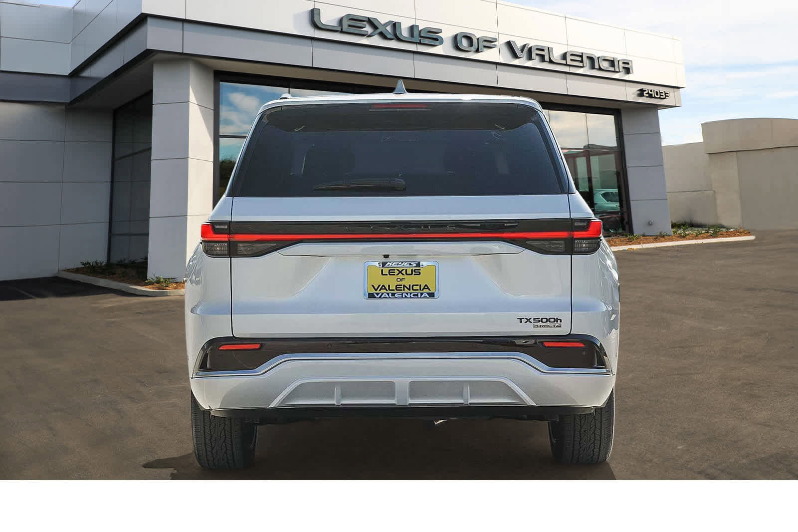 New 2026 Lexus TX 500h AWD image 3