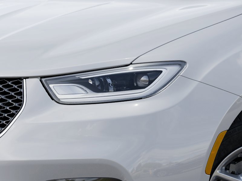New 2026 Chrysler Pacifica Select image 10
