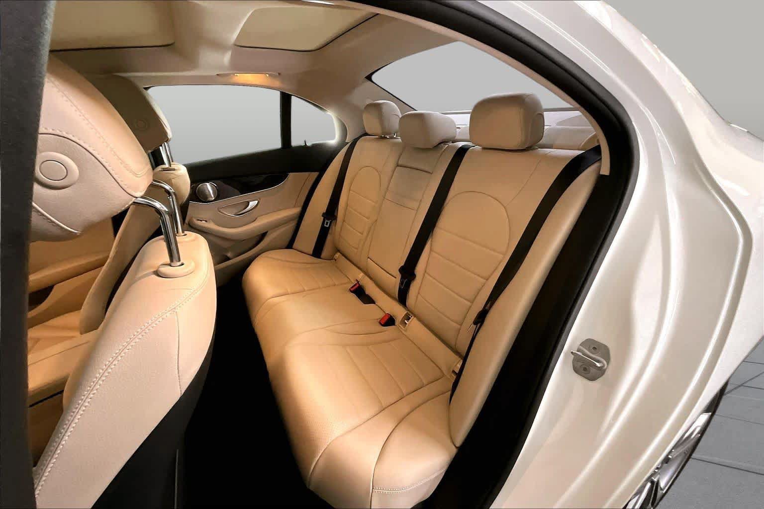 Used 2016 Mercedes-Benz C 300 4MATIC Sedan image 21