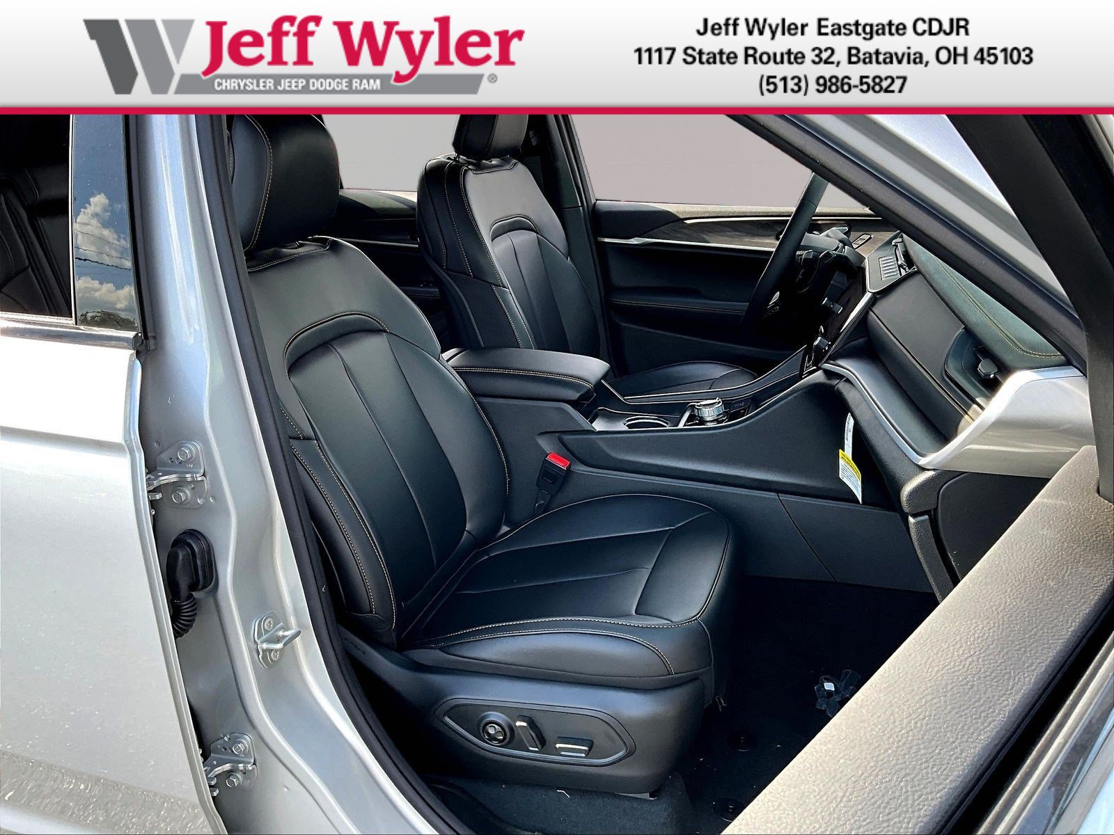 New 2026 Jeep Grand Cherokee Limited AWD/4WD image 19