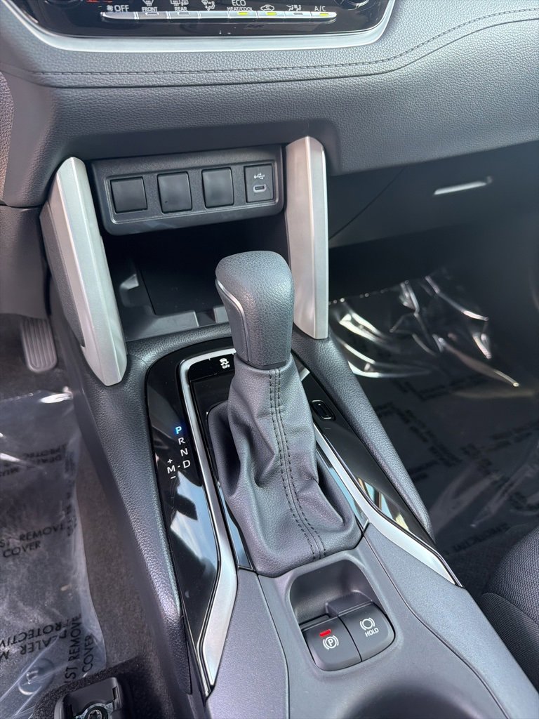 Used 2024 Toyota Corolla Cross LE image 15