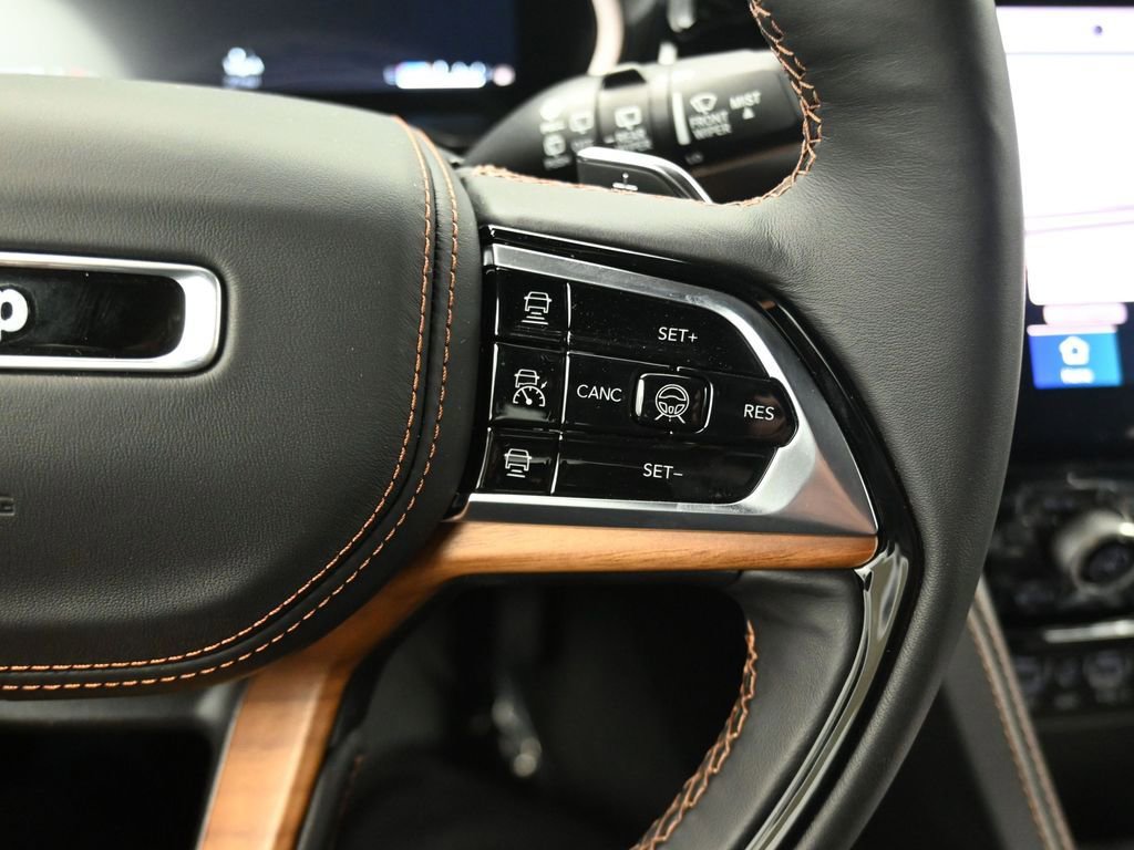 New 2025 Jeep Grand Cherokee L Summit image 24