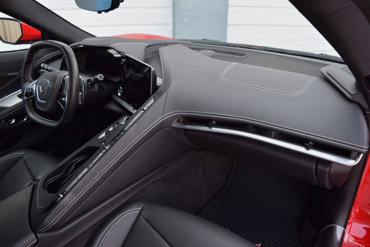 Used 2025 Chevrolet Corvette Stingray Coupe w/ Z51 Performance Package RWD image 47