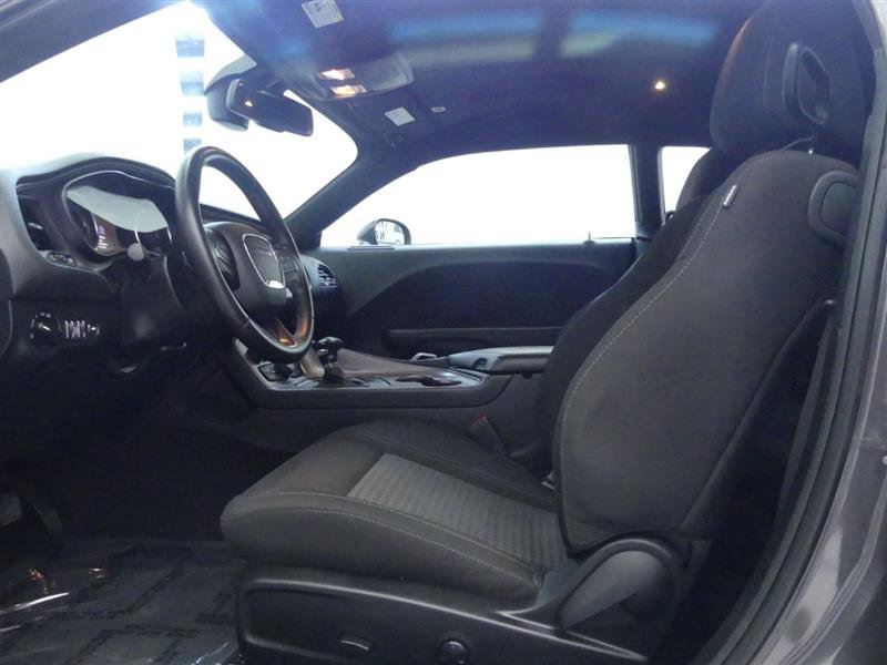 Used 2023 Dodge Challenger SXT image 21