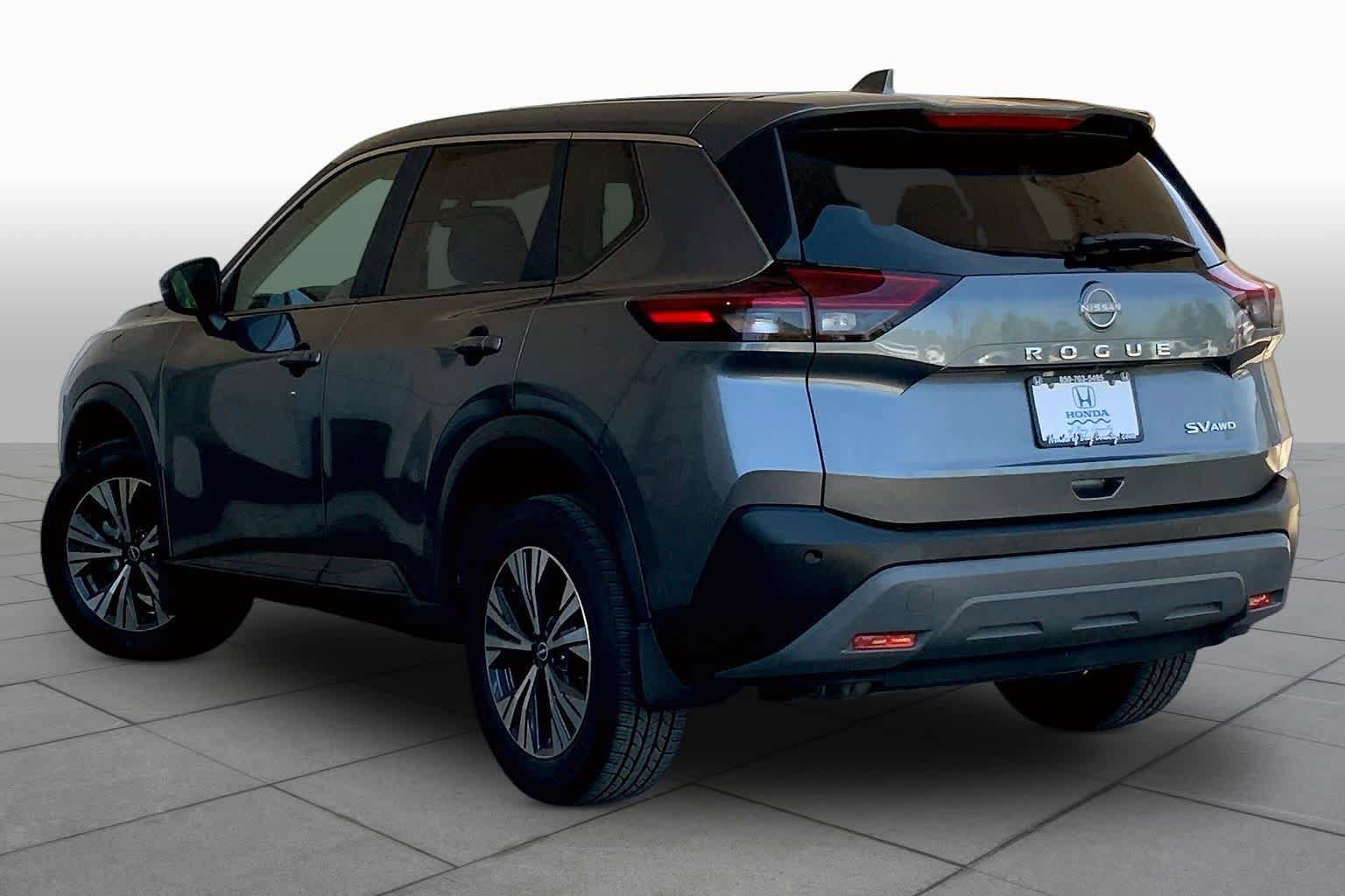Used 2022 Nissan Rogue SV AWD/4WD image 12