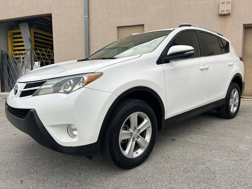 Used 2013 Toyota RAV4 XLE FWD image 10