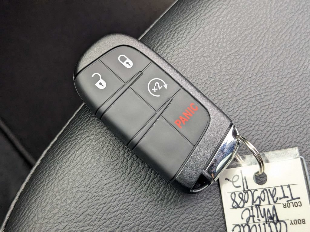 New 2026 Jeep Compass Latitude AWD/4WD image 26