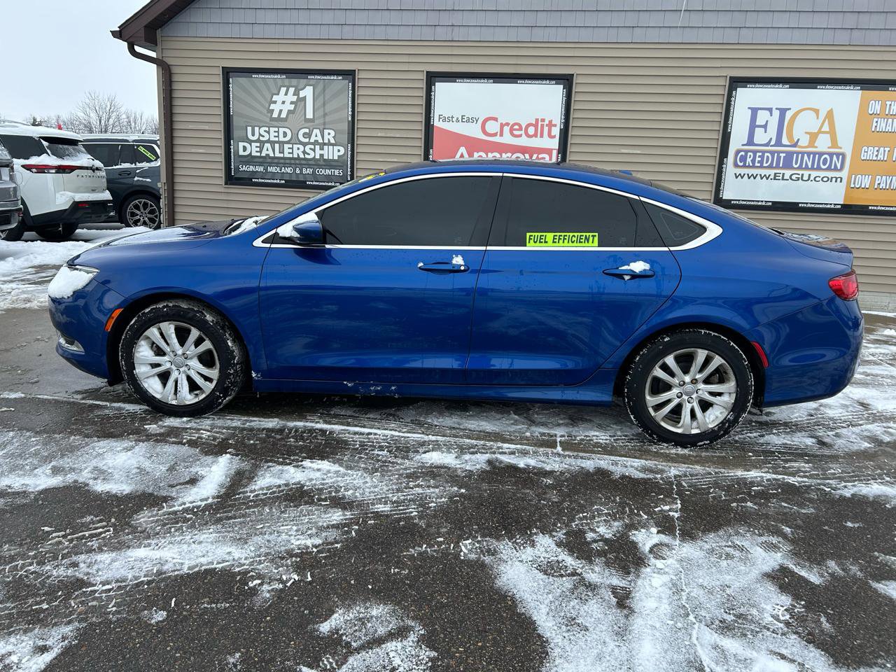 Used 2015 Chrysler 200 Limited w/ Convenience Group image 8