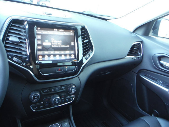 Certified 2022 Jeep Cherokee Limited AWD/4WD image 29