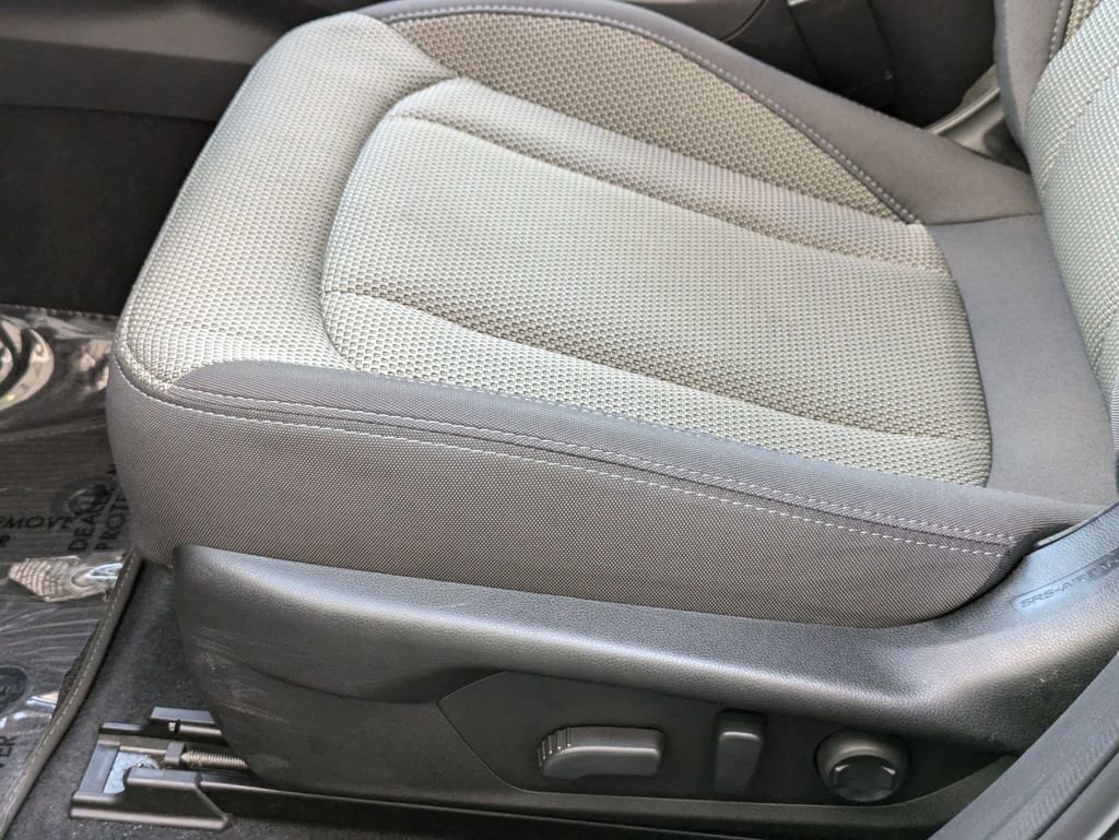 Used 2024 Subaru Crosstrek 2.0i Premium image 15