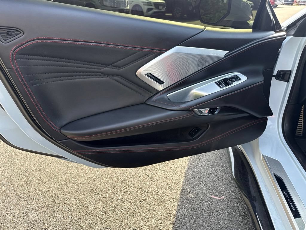 Used 2023 Chevrolet Corvette Z06 w/ Z07 Performance Package RWD image 15