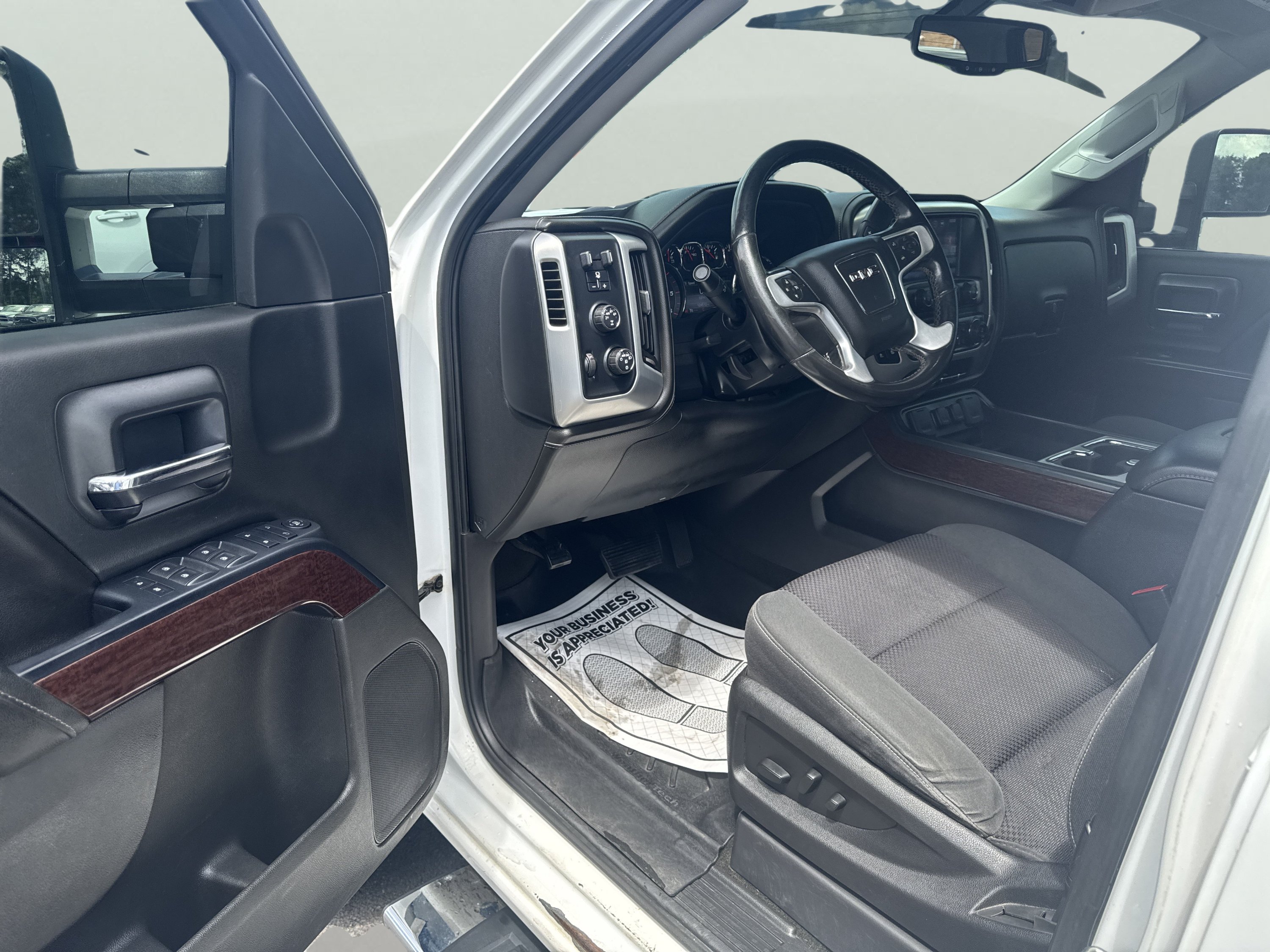 Used 2016 GMC Sierra 1500 SLE w/ Max Trailering Package AWD/4WD image 10