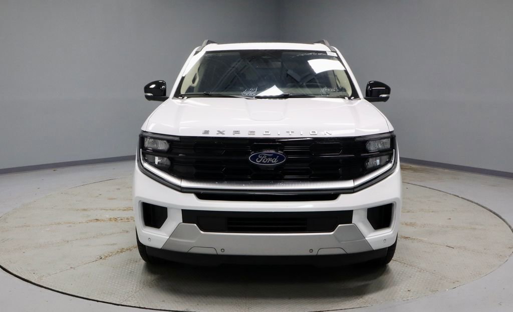 Certified 2025 Ford Expedition Platinum w/ Driver's Package image 6