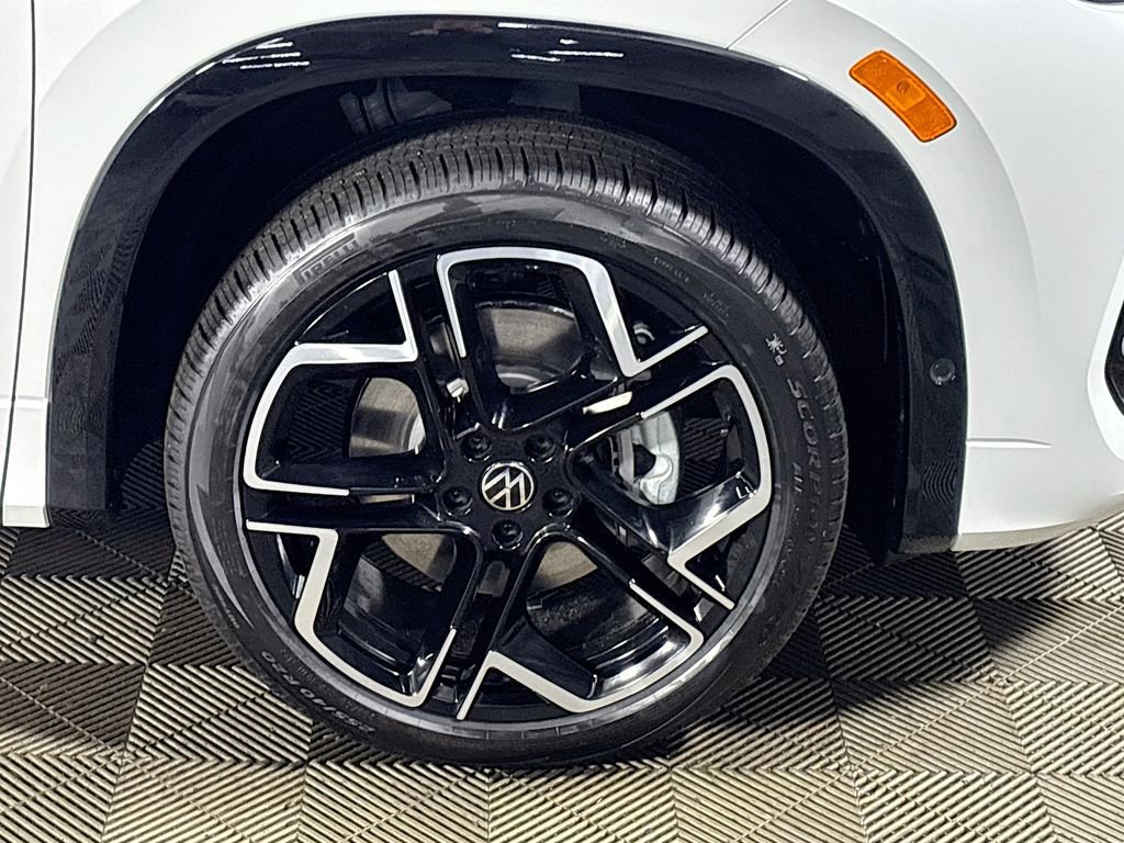 New 2026 Volkswagen Tiguan SEL R-Line image 24