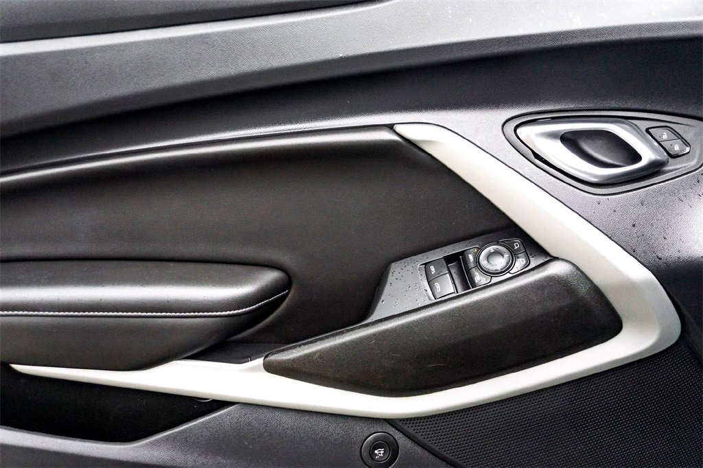 Used 2023 Chevrolet Camaro LT image 10