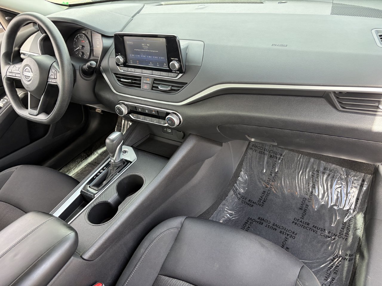 Used 2023 Nissan Altima 2.5 S FWD image 12