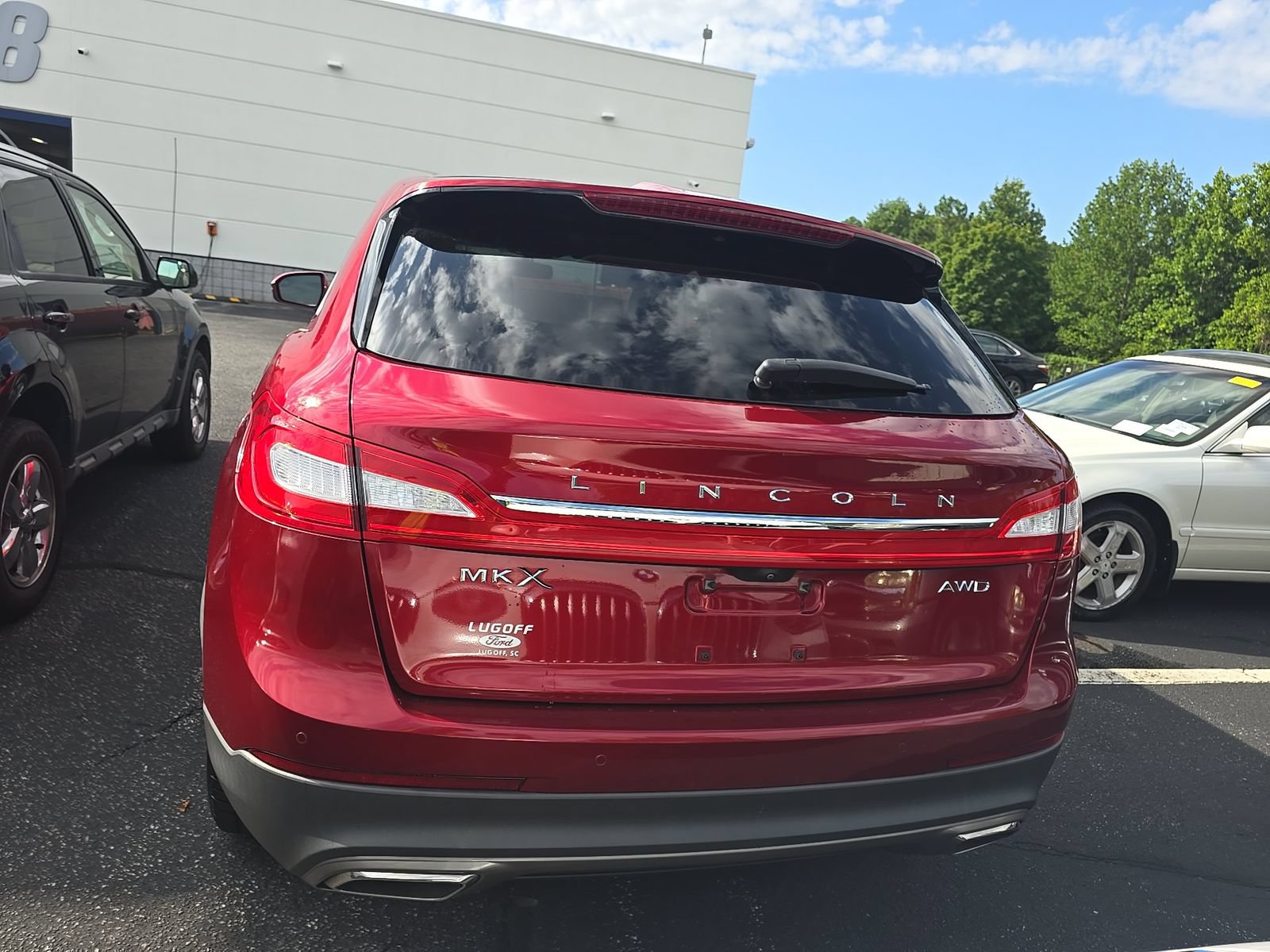Used 2017 Lincoln MKX Reserve AWD/4WD image 7