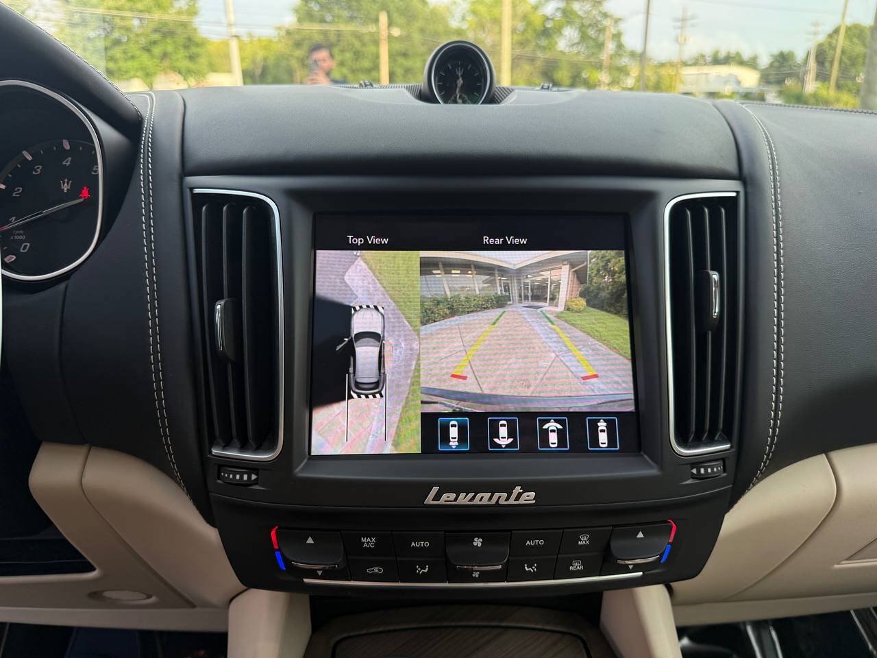 Used 2019 Maserati Levante S GranLusso AWD/4WD image 13