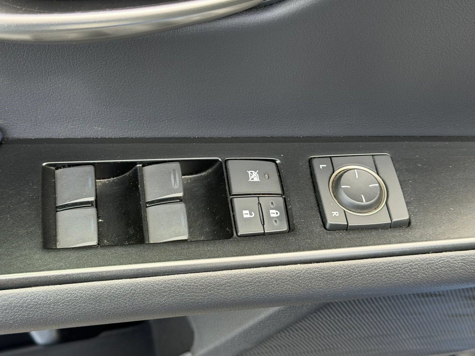 Certified 2021 Lexus UX 250h w/ Premium Package AWD/4WD image 32