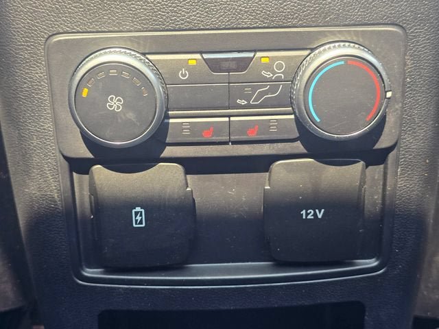 Used 2020 Ford Explorer XLT w/ Equipment Group 202A AWD/4WD image 22