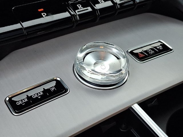 New 2027 Lincoln Navigator Reserve AWD/4WD image 13