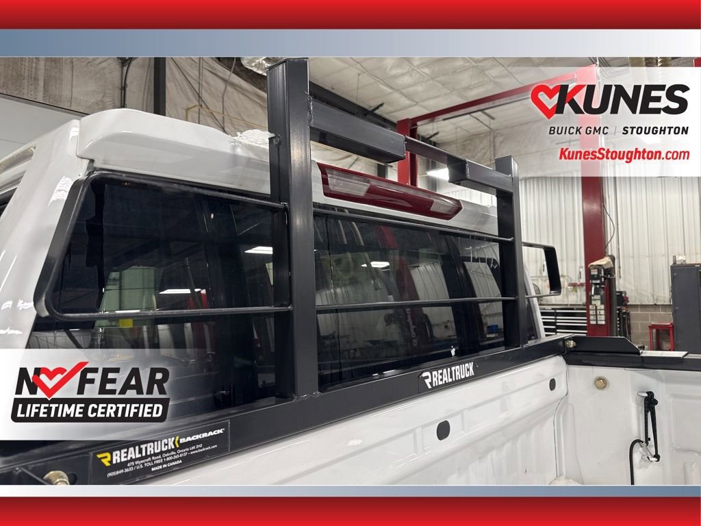 Used 2025 Chevrolet Silverado 1500 LT image 39