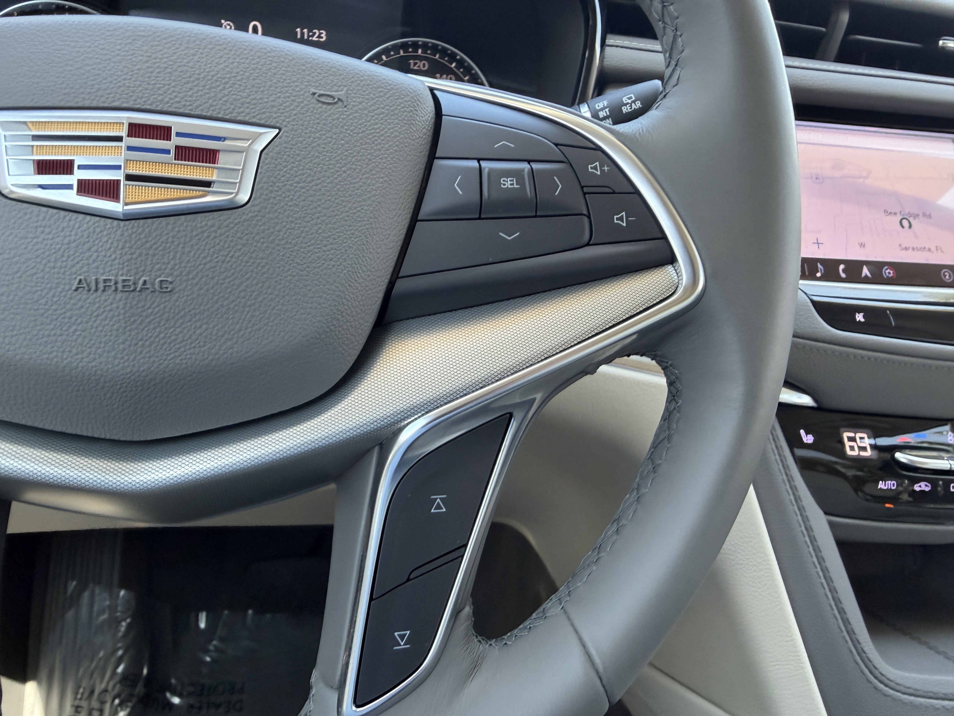 Certified 2023 Cadillac XT5 Premium Luxury FWD image 30