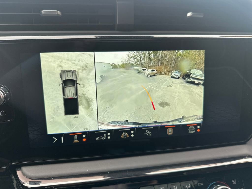 Used 2025 GMC Sierra 2500 AT4X w/ AT4X AEV Edition image 16