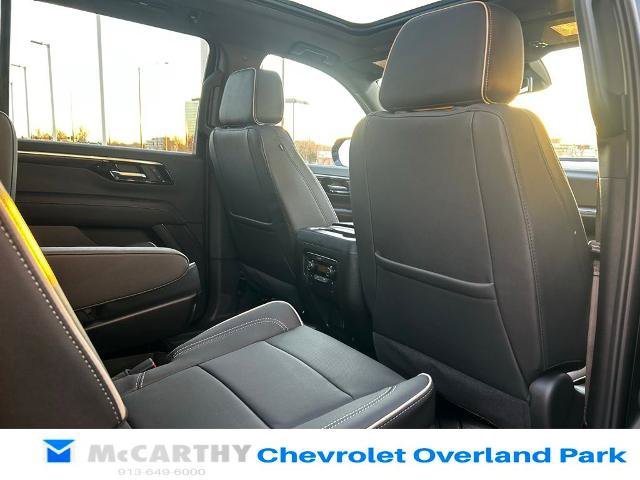 New 2026 Chevrolet Suburban Premier w/ Sun And Tow Package AWD/4WD image 26