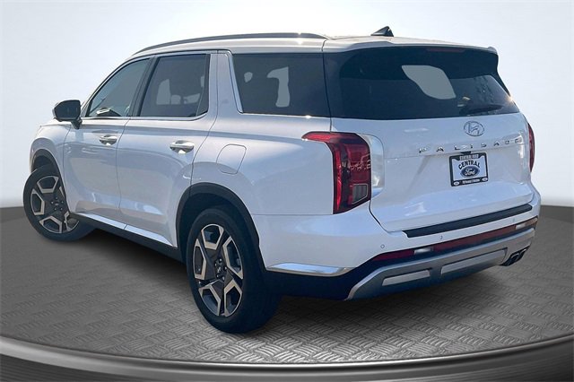 Used 2024 Hyundai Palisade Limited image 2