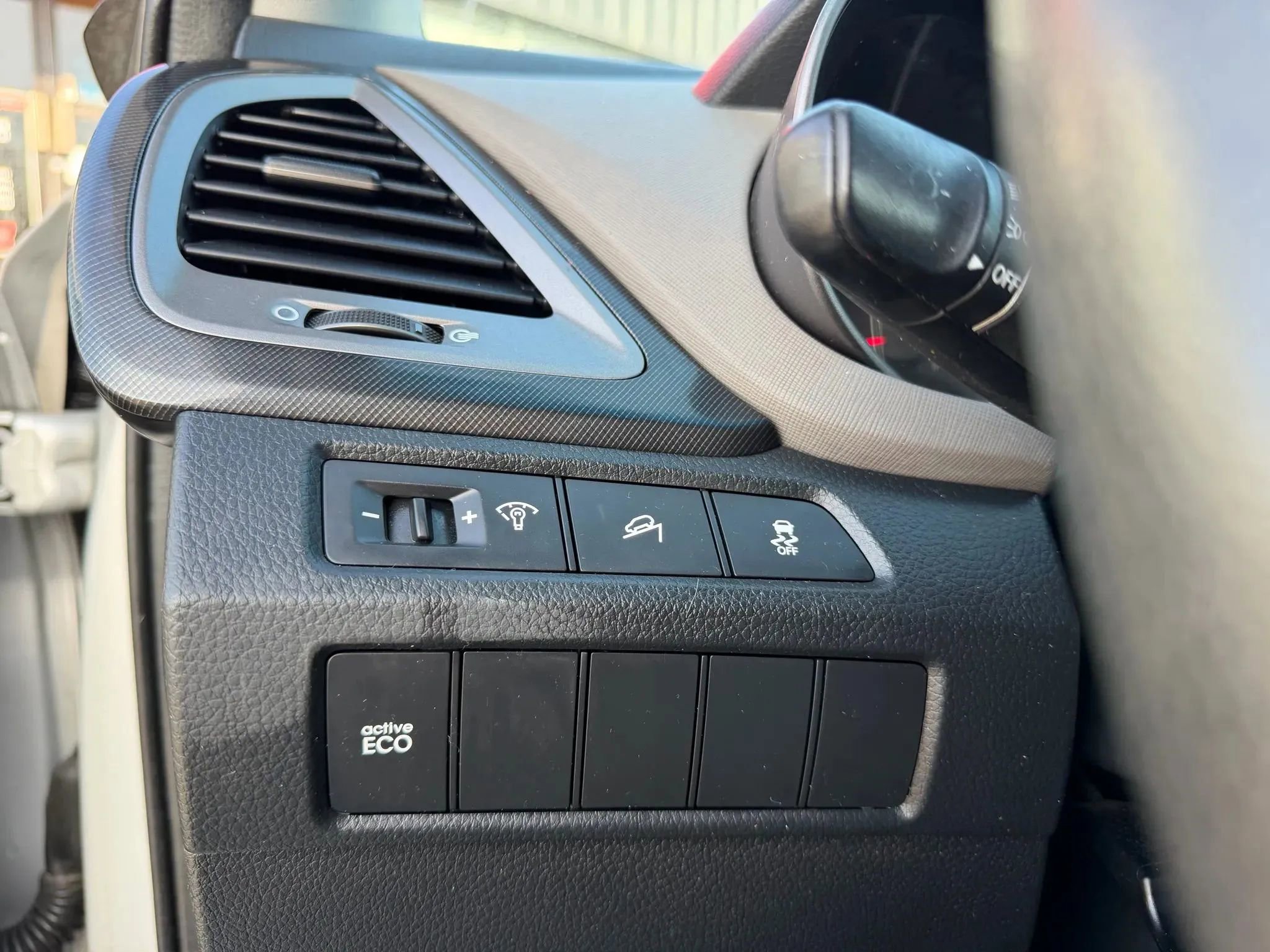 Used 2013 Hyundai Santa Fe Sport image 13