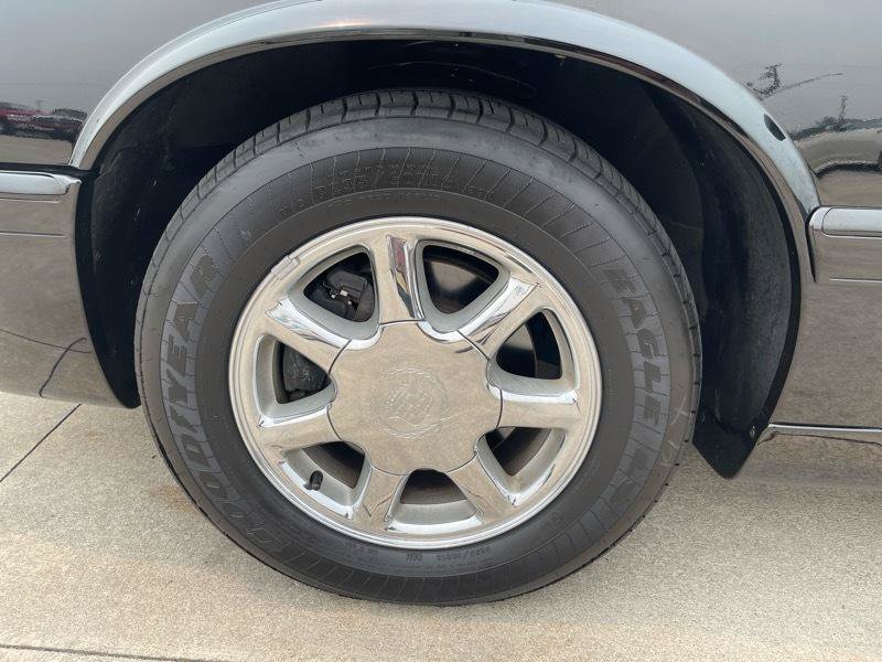 Used 2001 Cadillac Eldorado Touring FWD image 17