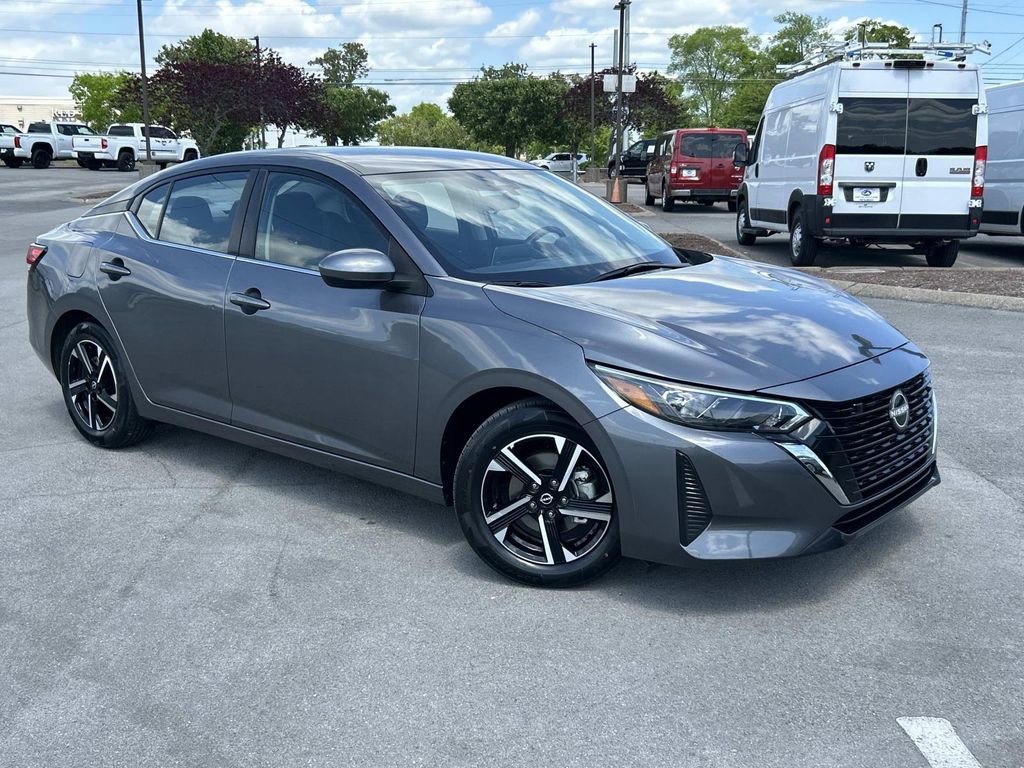 Used 2025 Nissan Sentra SV image 1
