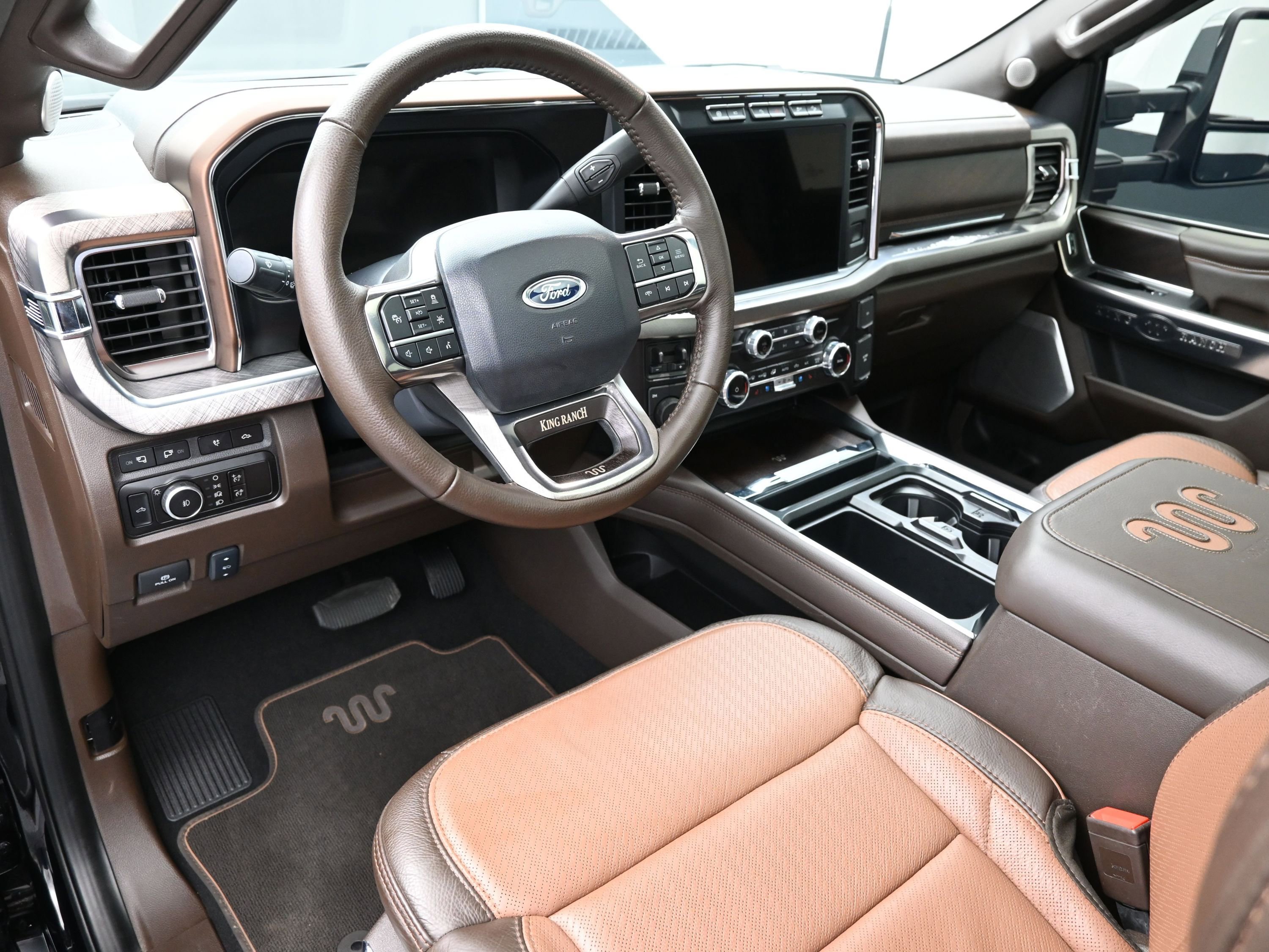 Used 2024 Ford F250 King Ranch w/ Chrome Package AWD/4WD image 21